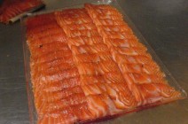 Saumon mariné fenouil poivre en rouleaux